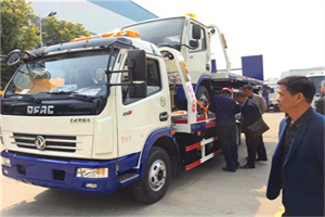 云城汽车道路救援拖车价格